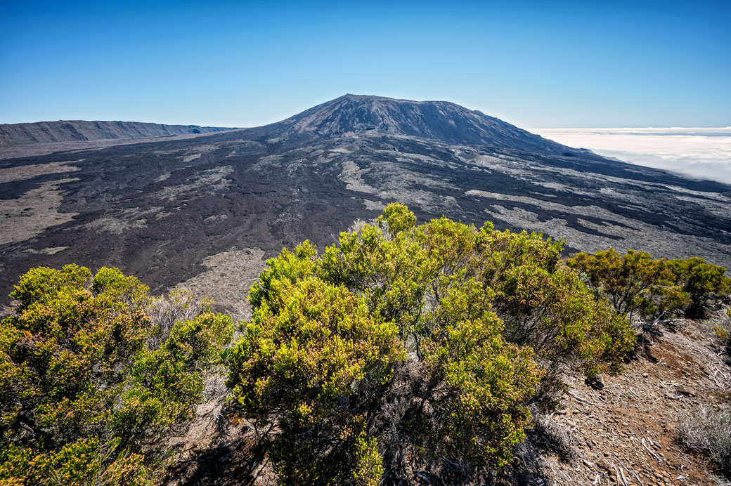 La Piton de la Fournaise et la caldeira de l'Enclos Fouqué