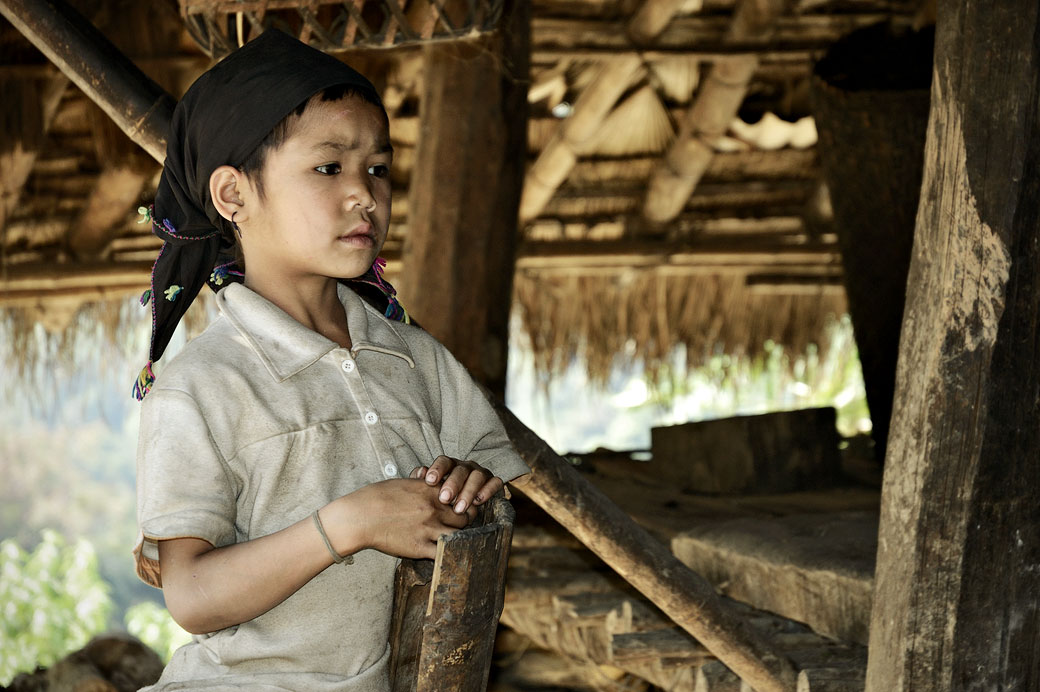 Fillette de la tribu Loi à Wun Nyat, Birmanie