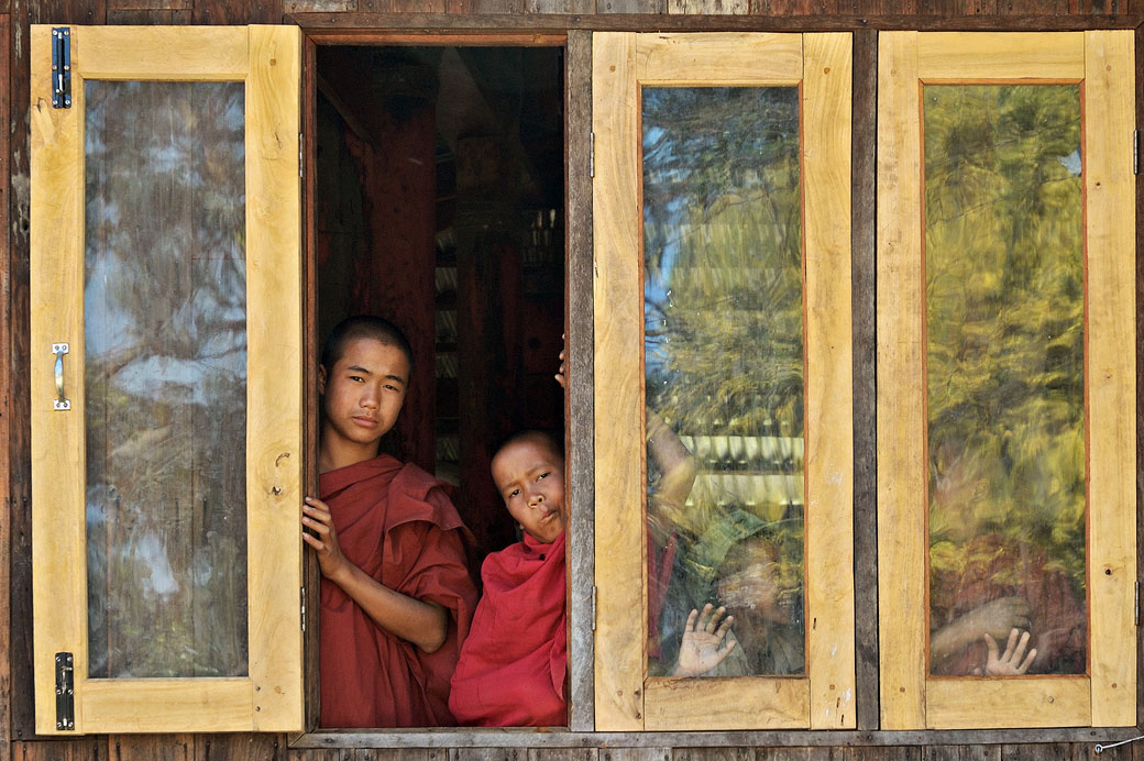 Novices au monastère de Sagar, Birmanie