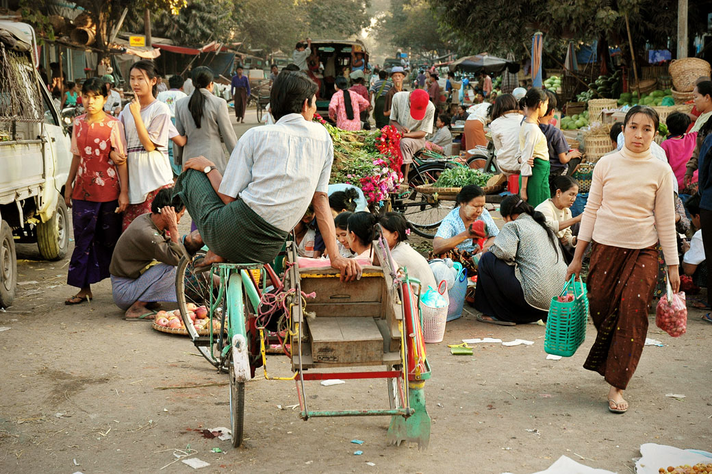 Le marché de Mandalay, Birmanie