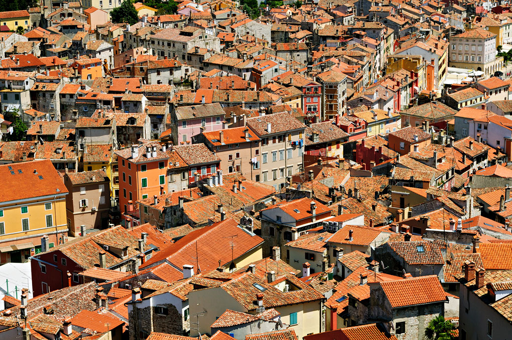 Les toits de Rovinj en Istrie, Croatie