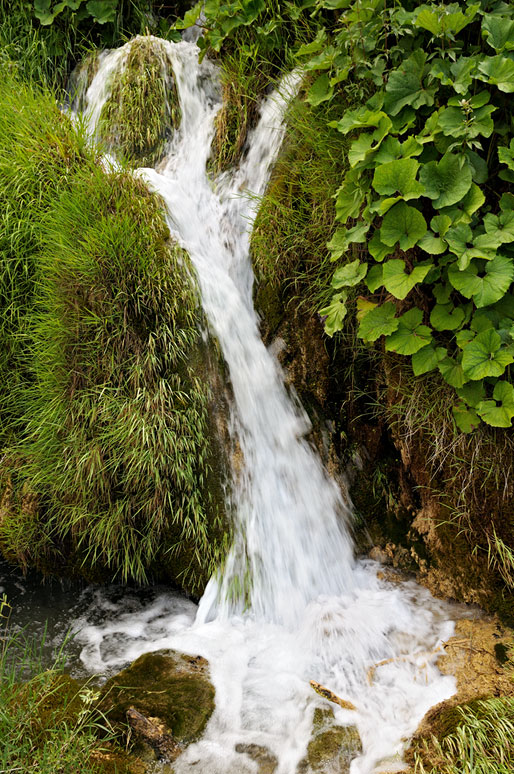 Ruissellement d'un lac de Plitvice, Croatie