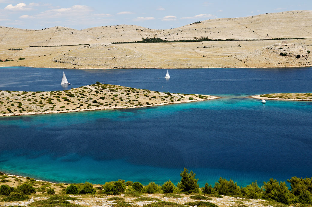 Voiliers dans le parc national des Kornati, Croatie