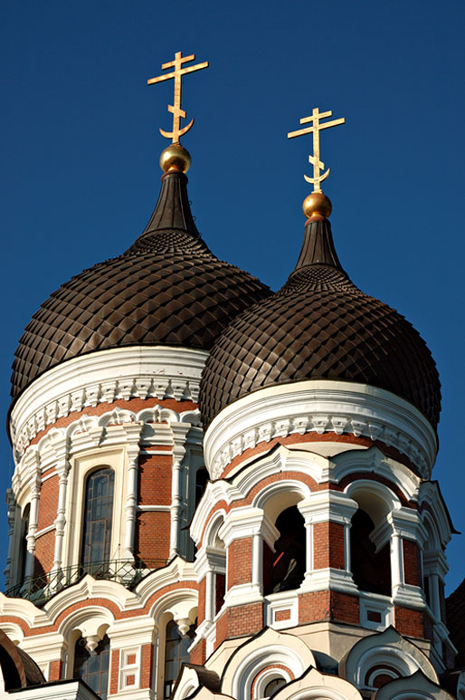 Coupoles de la cathédrale orthodoxe Alexandre Nevsky à Tallinn, Estonie