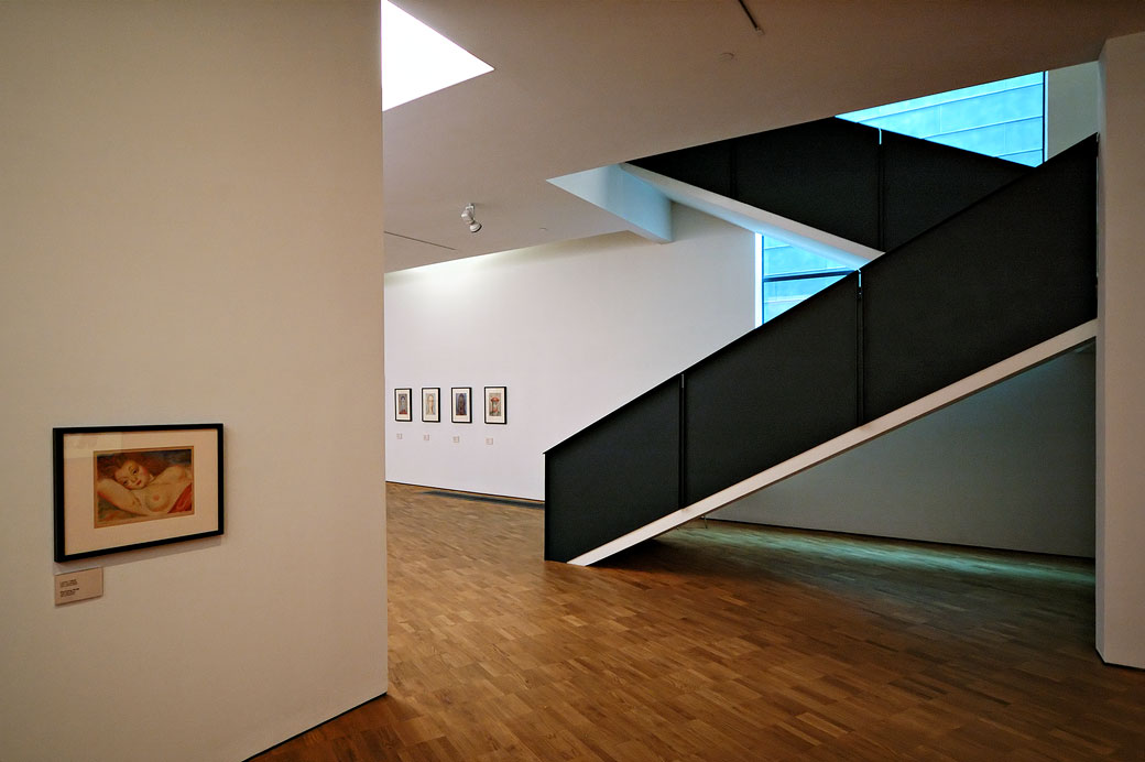 Escaliers à l'intérieur du KUMU, le musée d'art Estonien