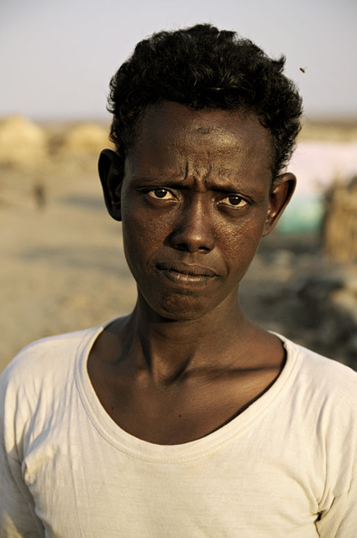 Portrait d'un homme au regard perçant à Ahmed Ela, Ethiopie