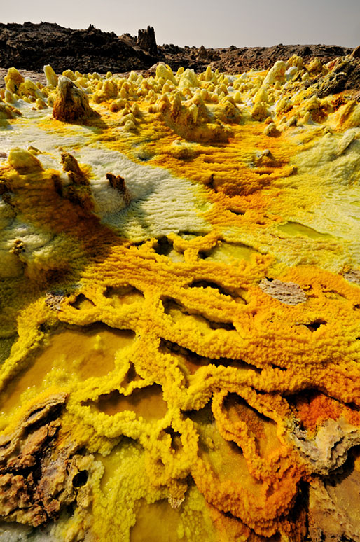Concrétions minérales sur le volcan Dallol, Ethiopie