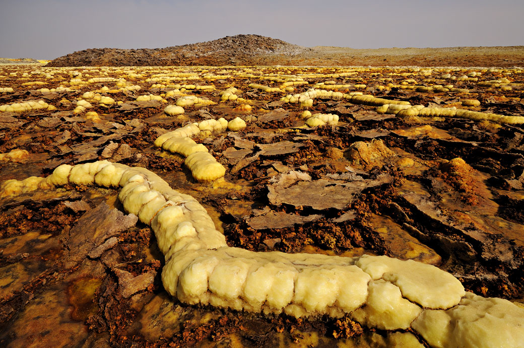 Étranges concrétions minérales sur le volcan Dallol, Ethiopie