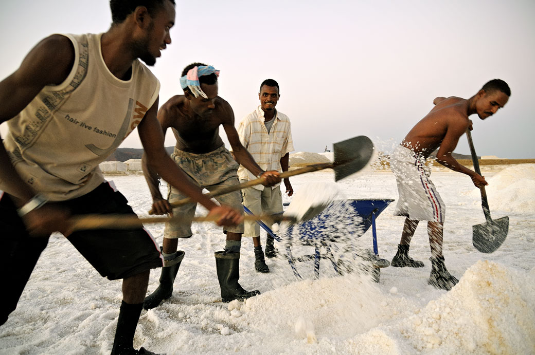 Travailleurs dans les salines d'Afdera, Ethiopie