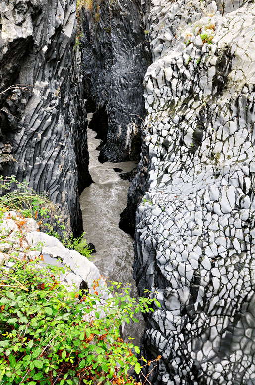 Gorges de l'Alcantara en Sicile, Italie