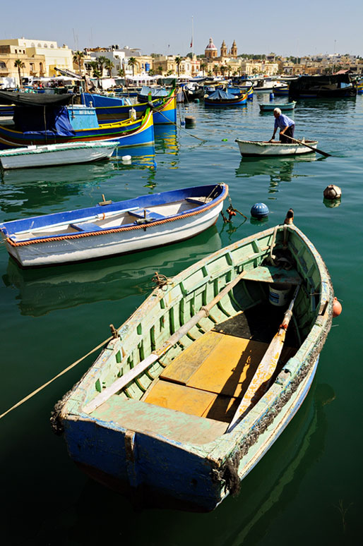 Bateaux dans le port de Marsaxlokk, Malte