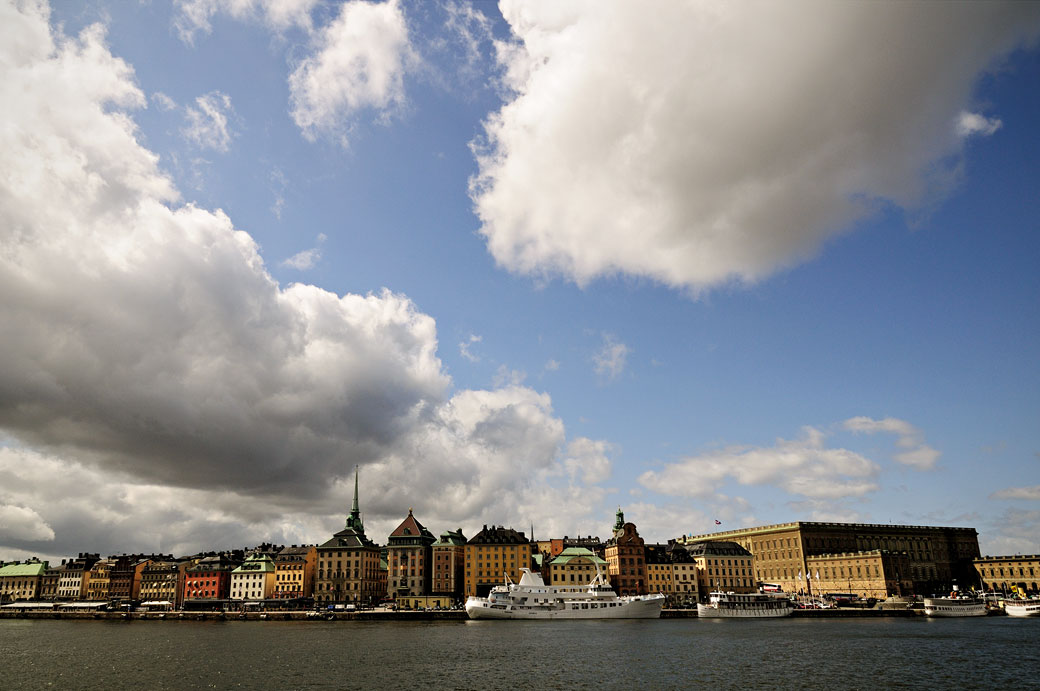 Nuages sur Gamla Stan à Stockholm, Suède